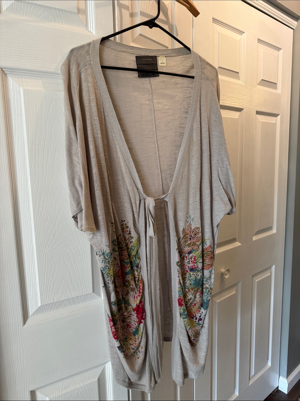 Light Gray Floral Tie-Front Women’s Tunic